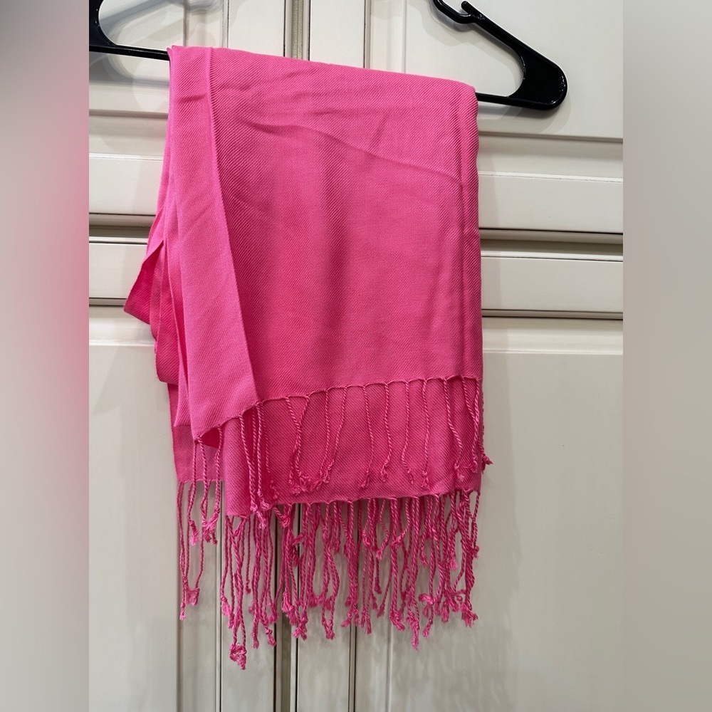 Elegant Pink Women's Shawl